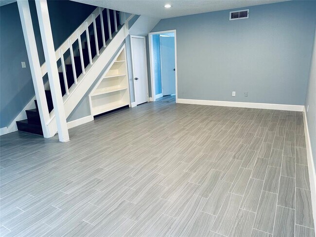 Foto del edificio - 2515 Oak Hill Dr