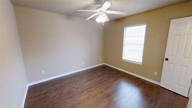 Foto del edificio - 2311 SW 16th St