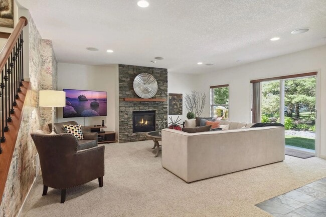 Foto del edificio - 6484 Ivy Way