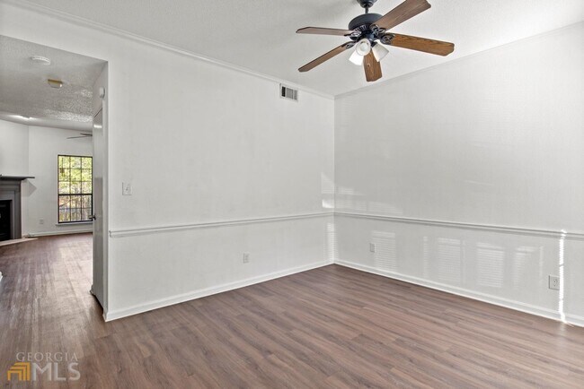 Building Photo - 3056 Steeplechase Dr