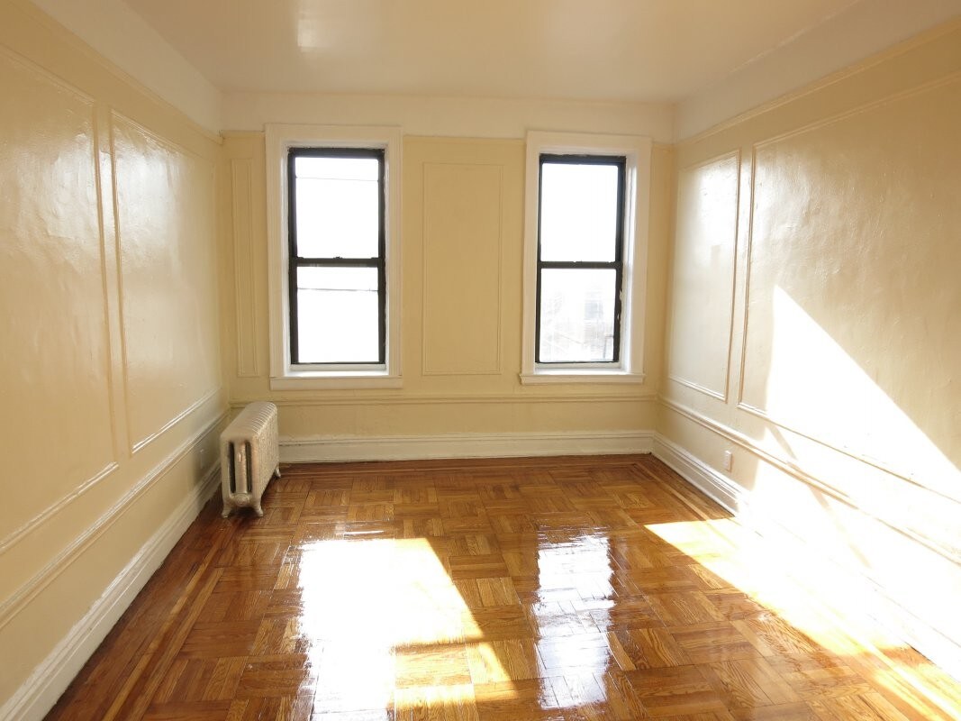 Primary Photo - 639 W 207th St