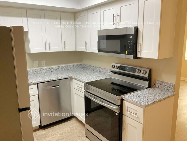 Foto del edificio - 4341 63rd Way N