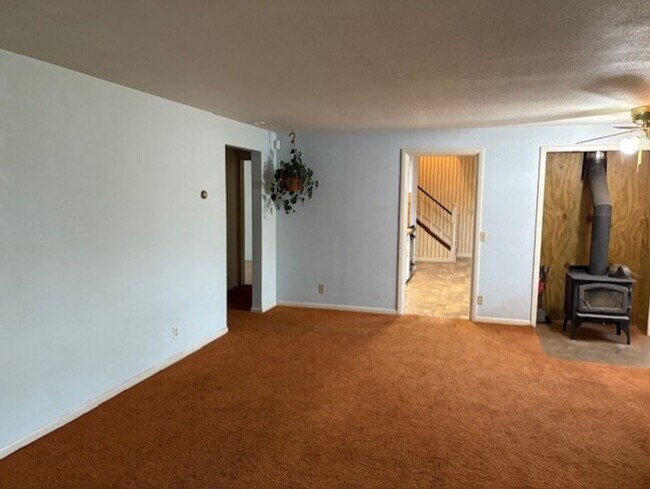 Foto del edificio - Charming home with large bedrooms