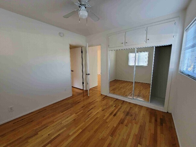 Foto del edificio - 2364 Walgrove Ave