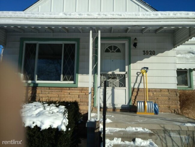 Foto del edificio - 3 br, 1 bath House - 3920 Bacon Ave