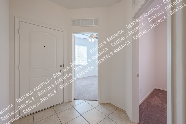 Building Photo - 23852 W Wier Ave