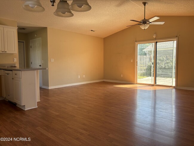 Building Photo - 7405 Milan Ct