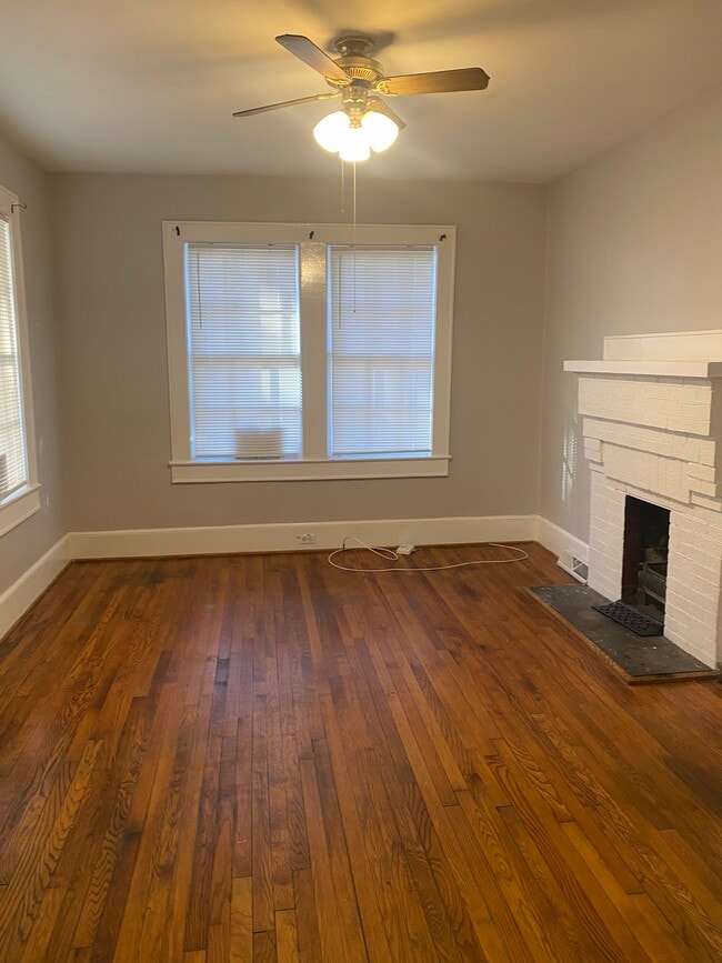 Building Photo - 2103 Marion St