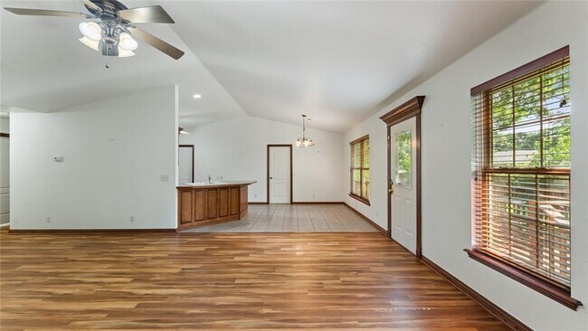 Foto del edificio - 1135 N Vista Pl