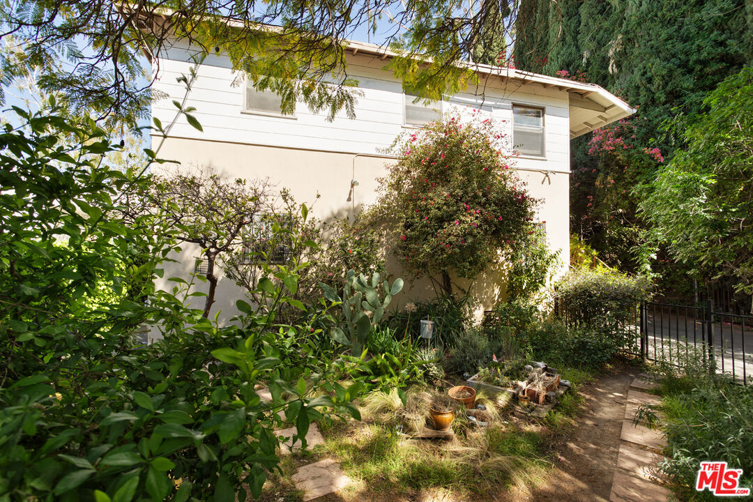 Primary Photo - 6227 La Mirada Ave