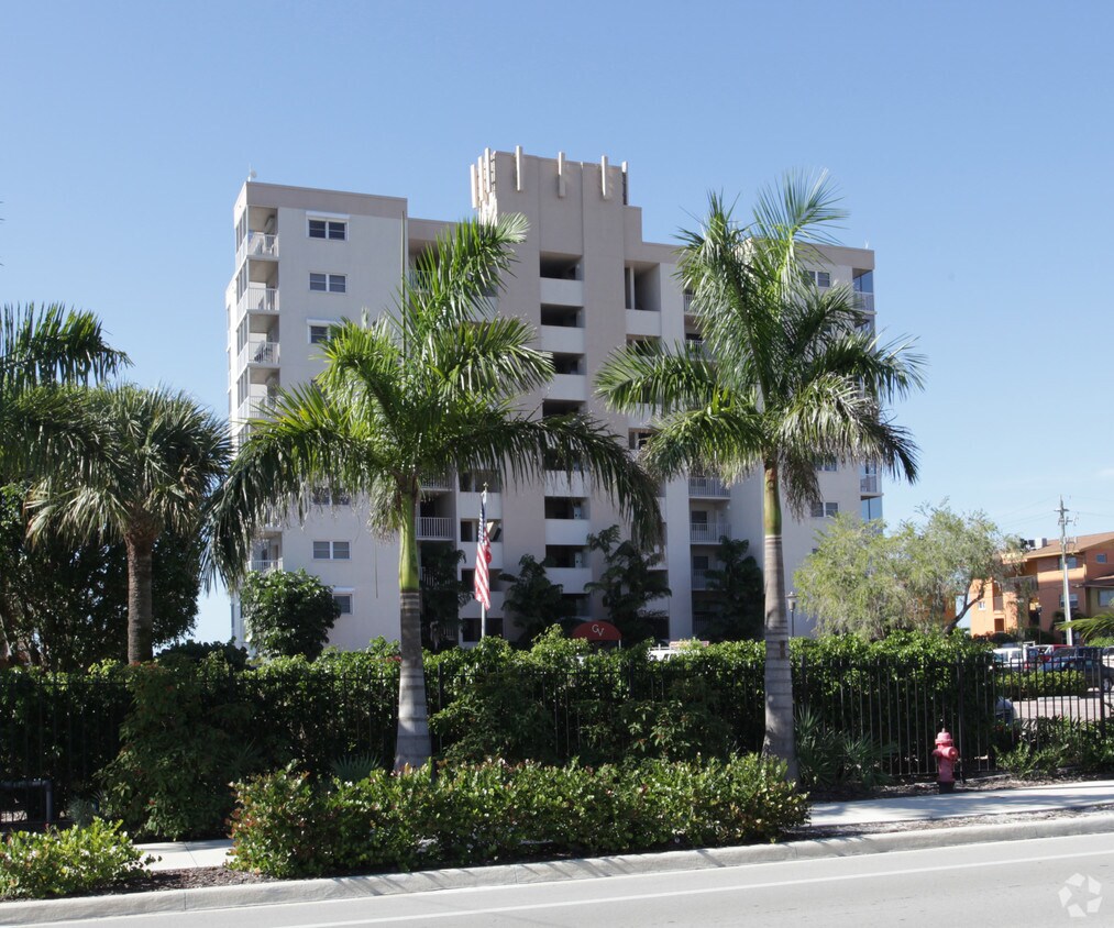 Gateway Villas Apartments Fort Myers Beach, FL