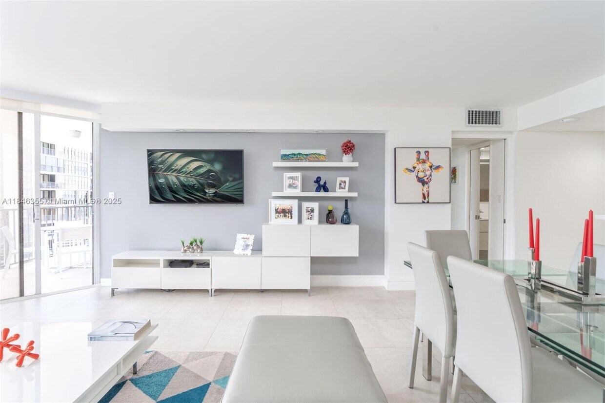 Foto principal - 1901 Brickell Ave