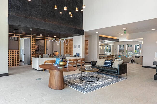 Building Photo - Luxia Preston