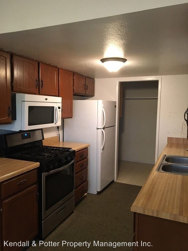 Building Photo - 508 Cedar Dr