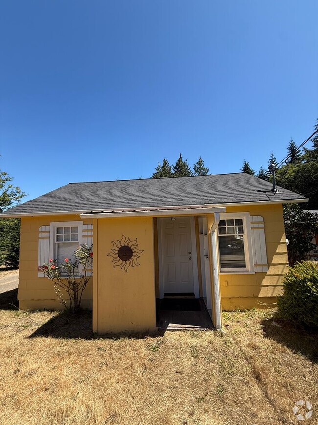 Building Photo - 11224 Rhody Dr