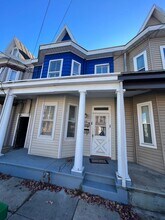 Building Photo - 423 N Hanover St
