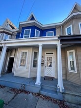 Building Photo - 423 N Hanover St