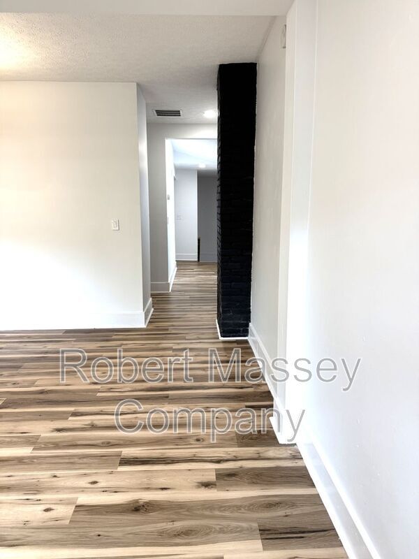 Foto del edificio - 1618 Ellwood Ave