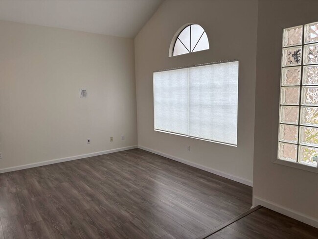 Foto del edificio - 12790 Lambeth St