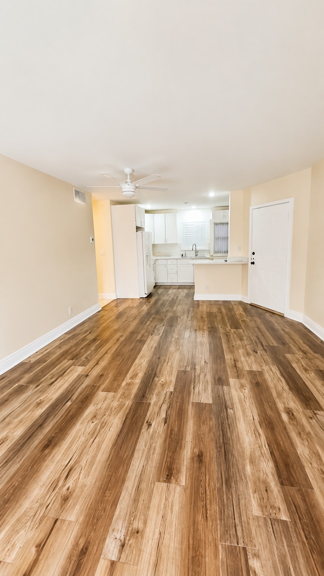 Building Photo - 10821 N Military Trl