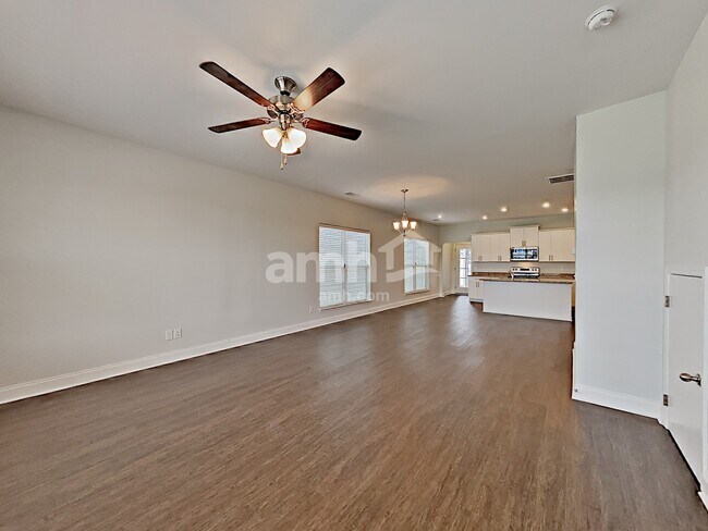 Foto del edificio - 5502 Central Grove Sq