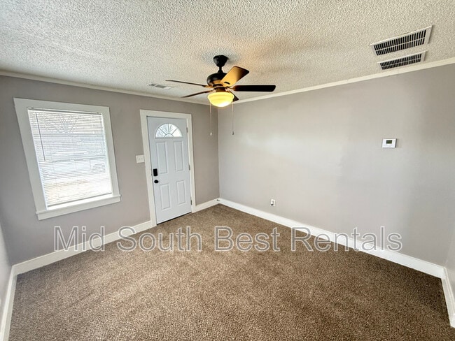 Building Photo - 1406 Gill Ave