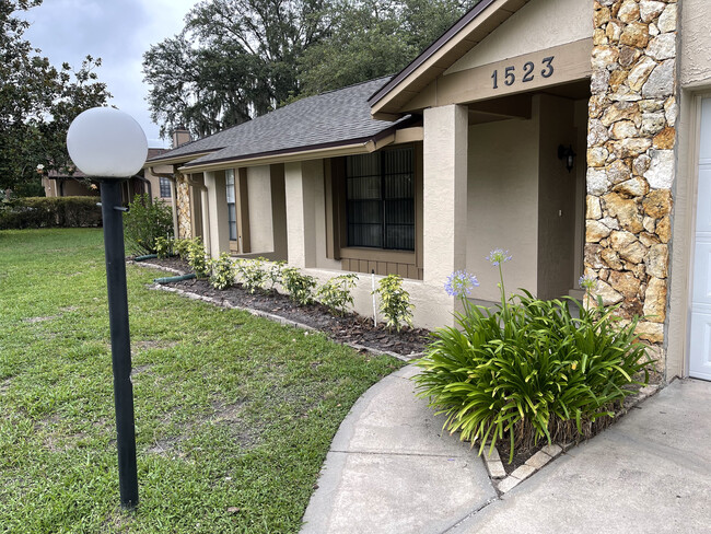 Building Photo - 1523 Elf Stone Ct