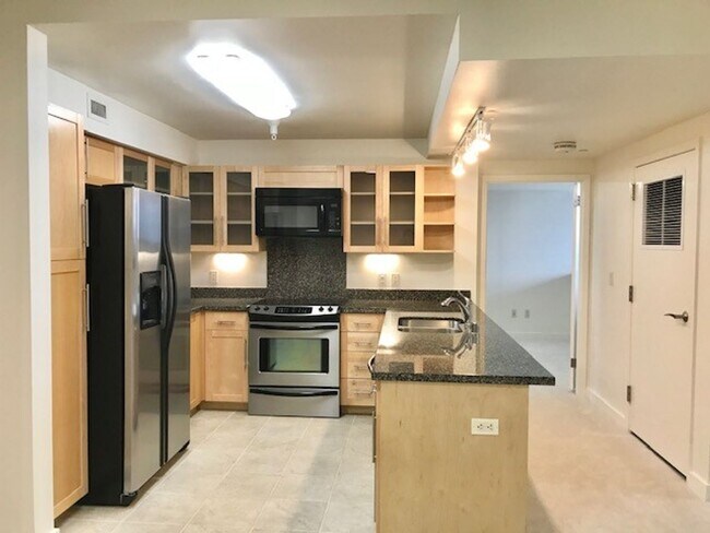 Photo - $2,950- 2 BR/1 Bath/1 Parking - Partly Fur... Apartment