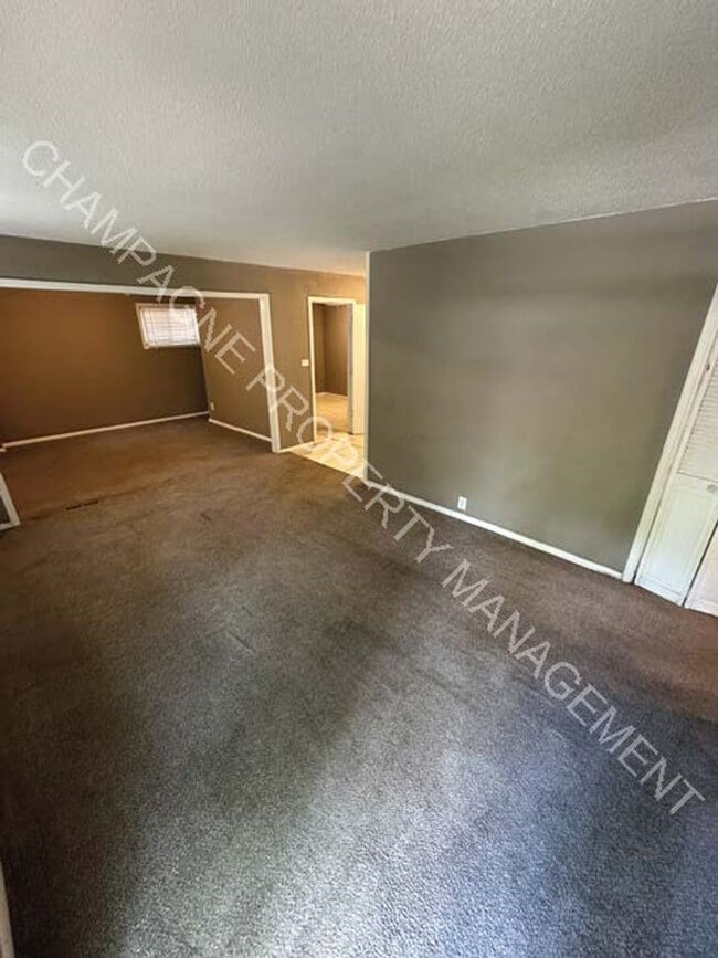 Building Photo - Single Family Home in Ruskin