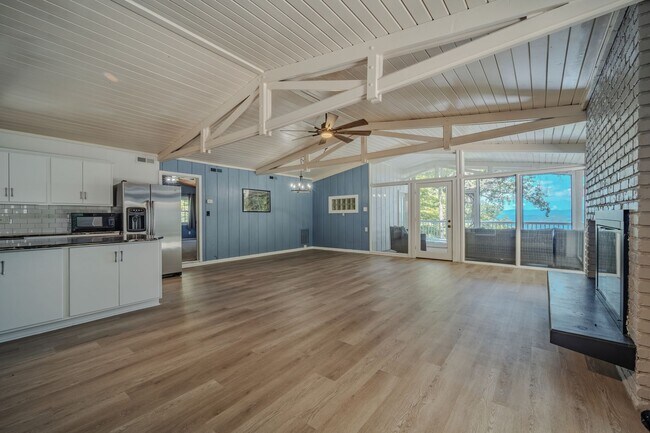 Foto del edificio - Scenic Lakeview Rental located on Boatman'...