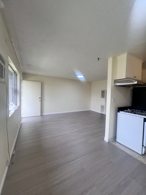 Foto del edificio - 14530 Amar Rd