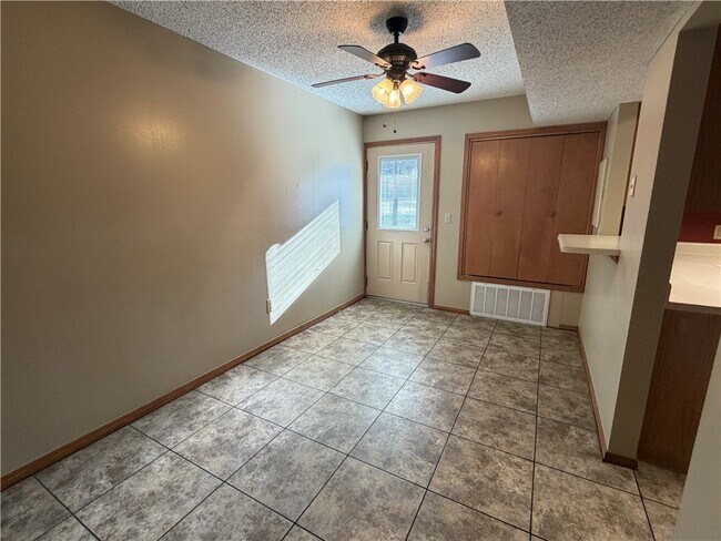 Foto del edificio - 460 N Garrett St