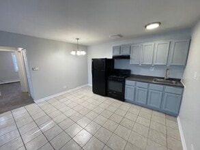 Building Photo - 7 N Dryden Pl