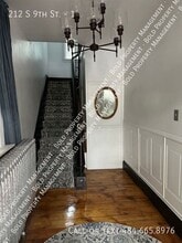 Building Photo - 212 S 9th St