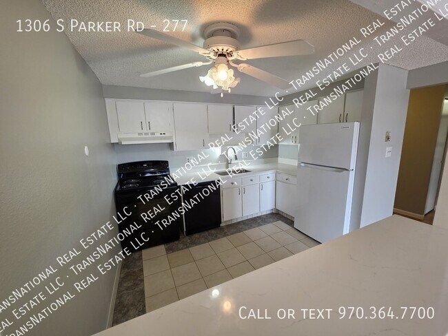 Foto del edificio - 1306 S Parker Rd