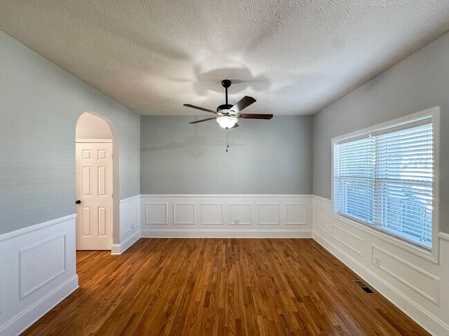 Foto del edificio - Stunning 4 Bed 2.5 Bath Home in Aberdeen