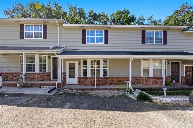 Foto del edificio - Midtown Tallahassee Townhome