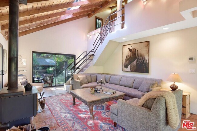 Foto del edificio - 1441 Bonnell Dr