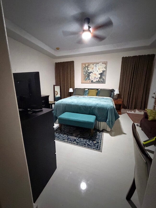 Foto del edificio - 3723 Covington Ln