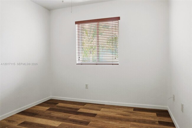 Foto del edificio - 3072 SE 5th Dr