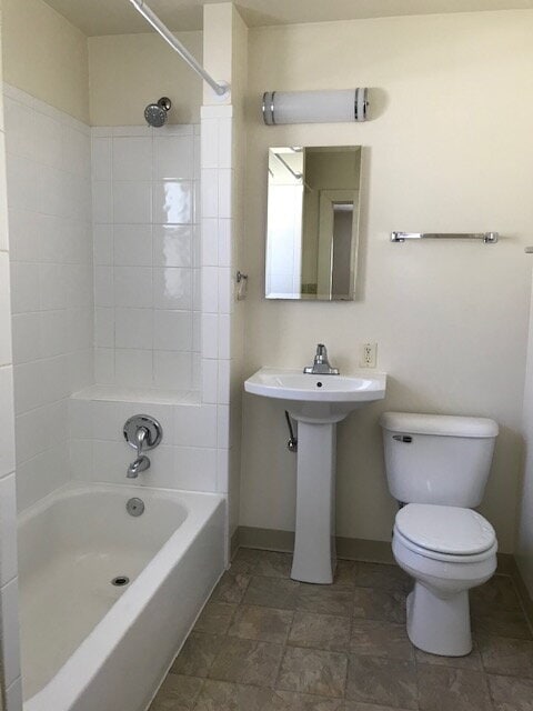 Englewood - 1 Bedroom, 1 Bathroom (30DE) - Englewood - 1 Bedroom, 1 Bathroom (30DE) Apartment