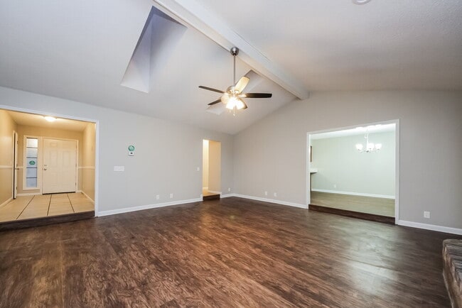 Foto del edificio - 5551 Edenfield Rd