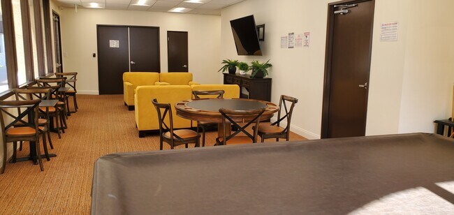 Foto del edificio - 5334 Lindley Ave