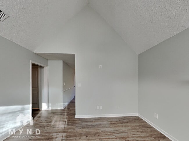 Building Photo - 1288 N Hampton Dr