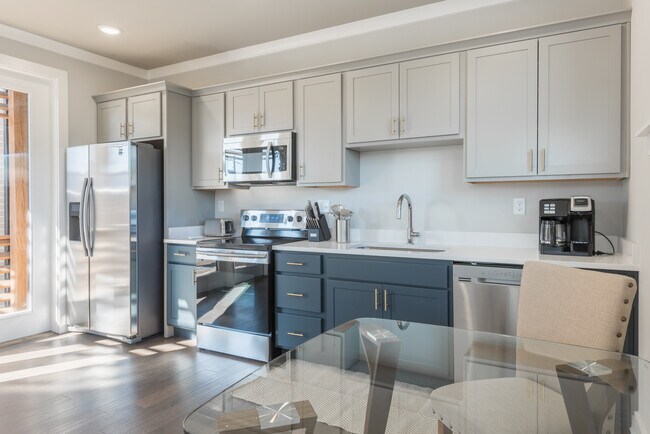 Foto del edificio - 1593 Sinclair Ave