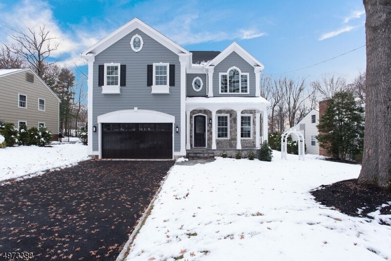 Foto principal - 149 Tennyson Dr