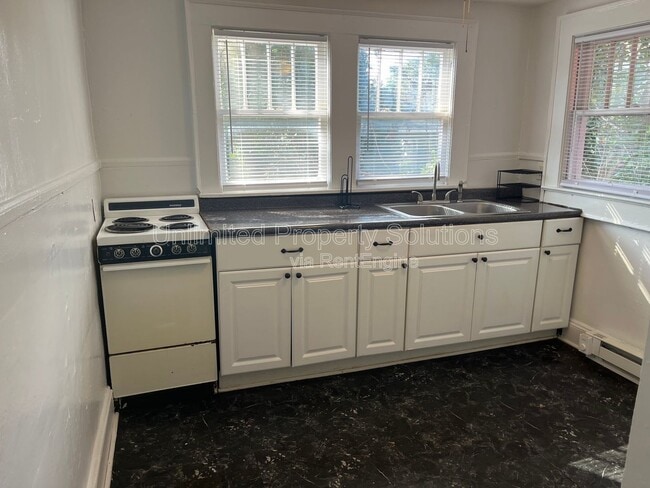 Photo - 206 S 20th St Apartment