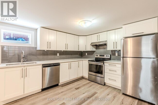 Photo du bâtiment - 543 E 27th St