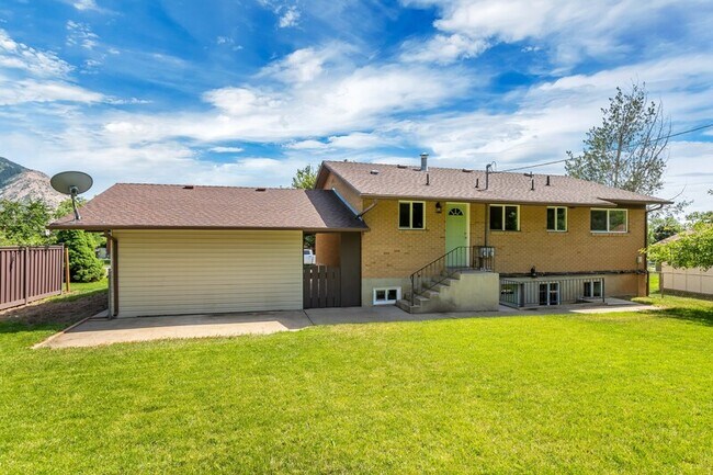 Building Photo - 684 E 2700 N