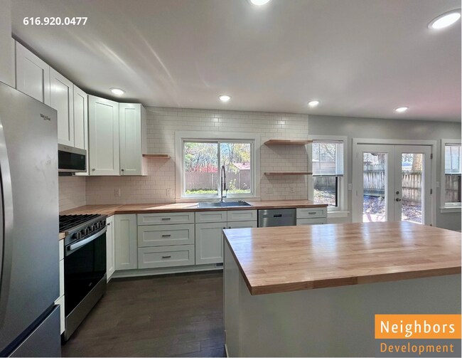 Foto del edificio - 2390 Crestview Dr SW